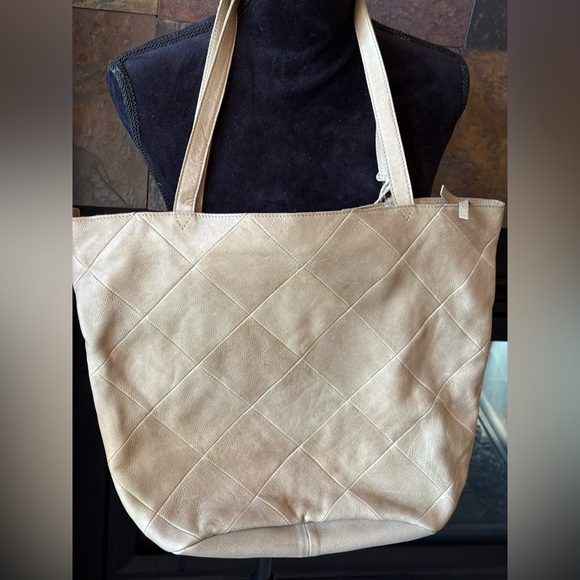 NWOT Latico Rudi Tote, pistachio color is darker, see pic 3 for real color - Picture 4 of 12